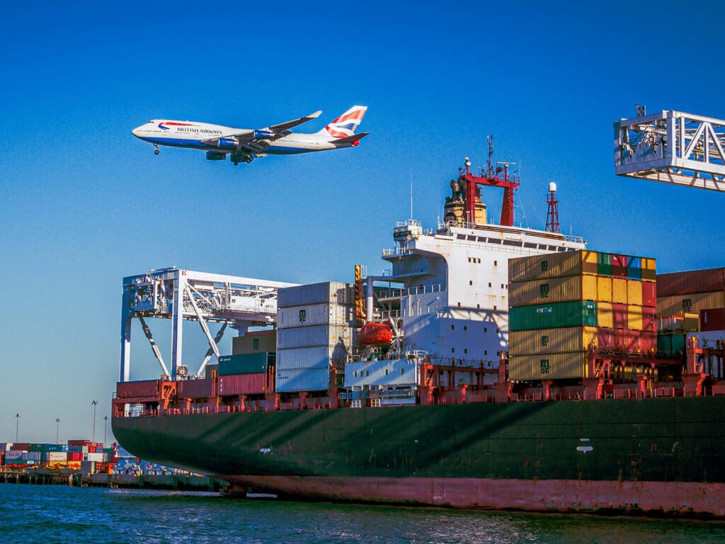 Contact RUS Logistics visual from RUS Logistics